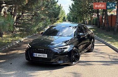 Седан Audi A3 2023 в Дніпрі Седан Audi A3 2023 в Дніпрі