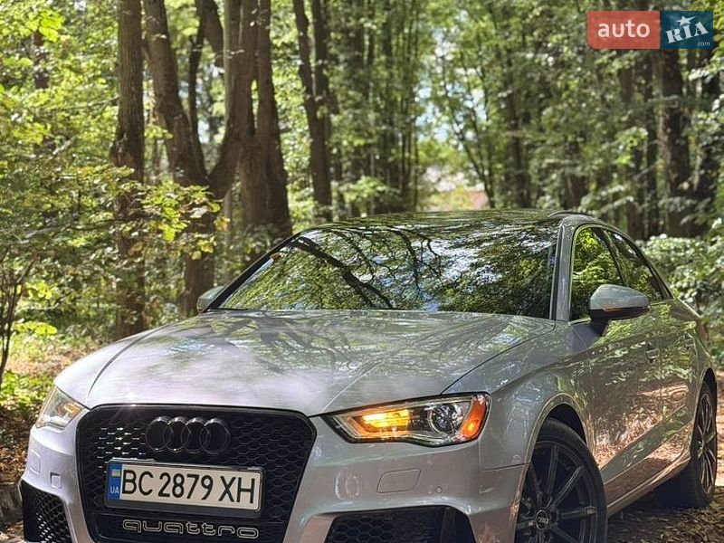 Седан Audi A3 2016 в Новояворівську