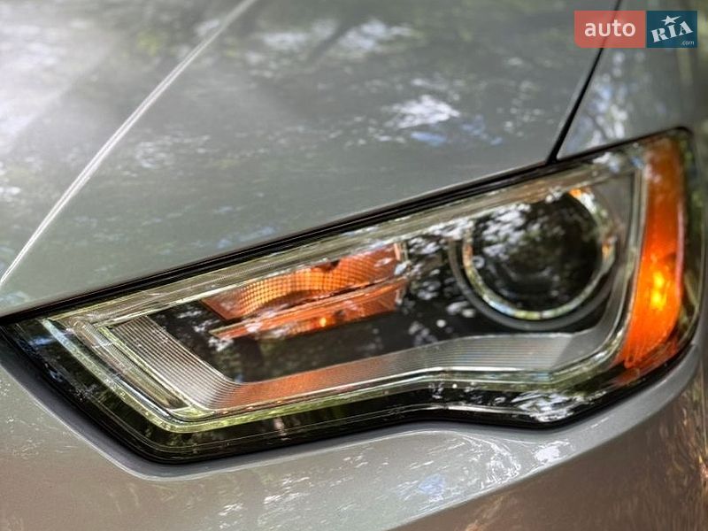 Седан Audi A3 2016 в Новояворівську