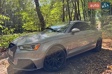 Седан Audi A3 2016 в Новояворівську