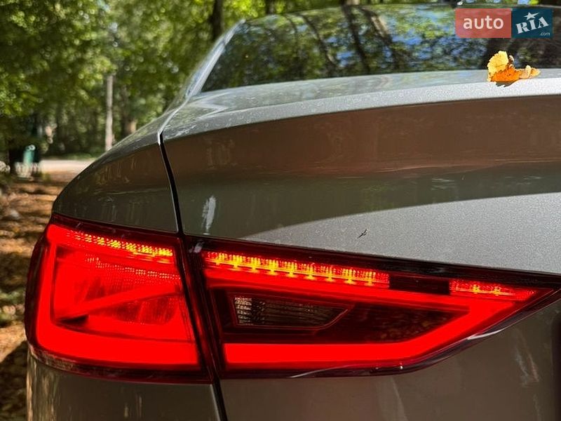 Седан Audi A3 2016 в Новояворівську