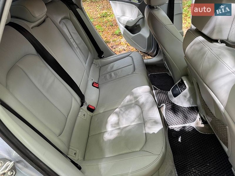 Седан Audi A3 2016 в Новояворівську