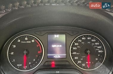 Седан Audi A3 2016 в Новояворівську