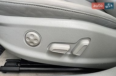 Седан Audi A3 2016 в Новояворівську