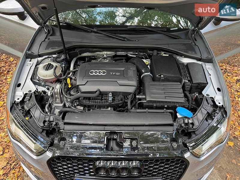 Седан Audi A3 2016 в Новояворівську