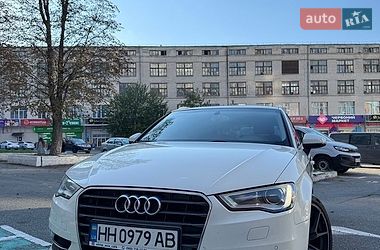 Хетчбек Audi A3 2015 в Києві