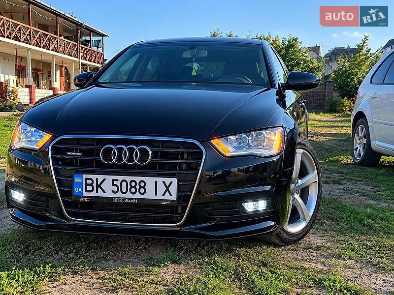 Седан Audi A3 2016 в Рівному