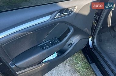 Седан Audi A3 2016 в Рівному