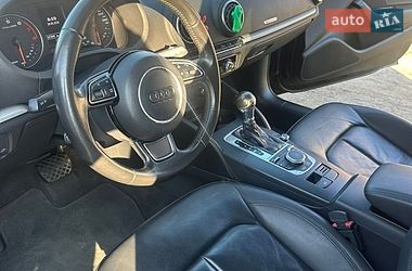 Седан Audi A3 2016 в Рівному