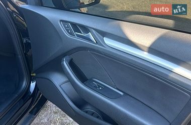 Седан Audi A3 2016 в Рівному