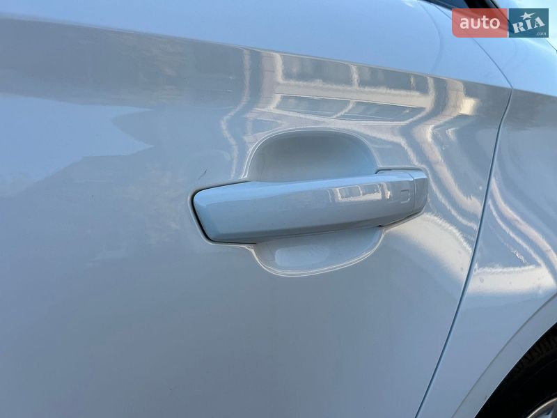 Седан Audi A3 2017 в Хусте