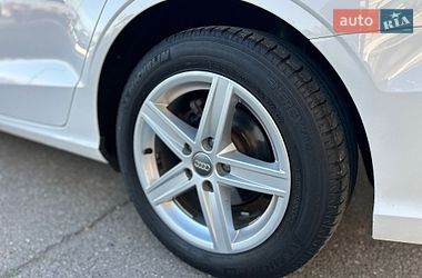 Седан Audi A3 2017 в Хусте