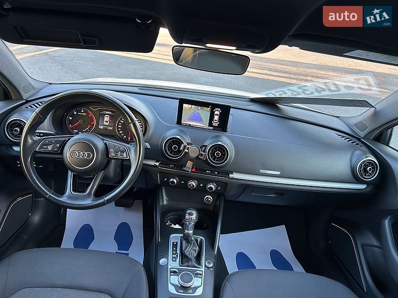 Седан Audi A3 2017 в Хусте