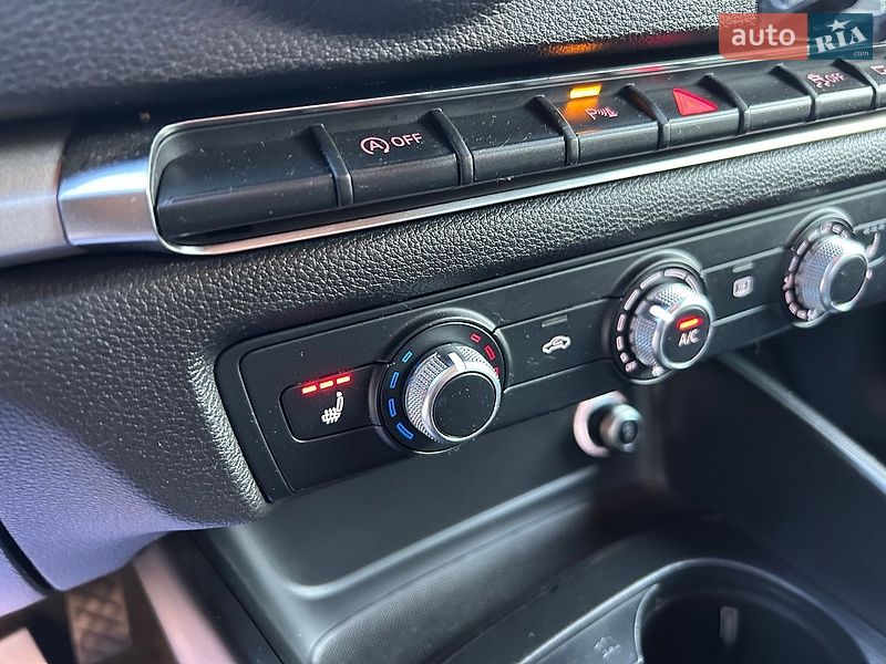 Седан Audi A3 2017 в Хусте