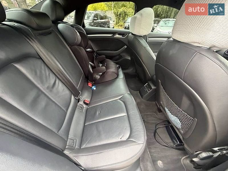 Седан Audi A3 2015 в Шостке
