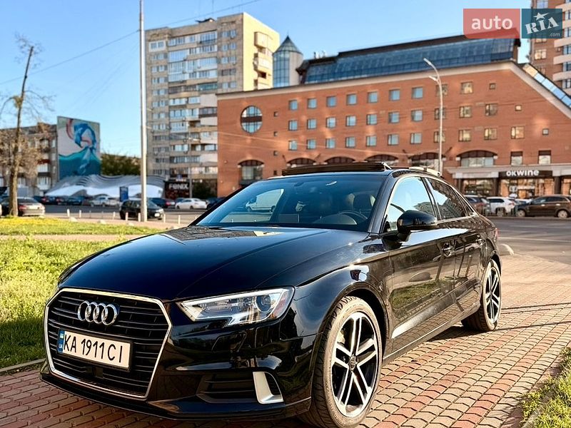Седан Audi A3 2016 в Киеве