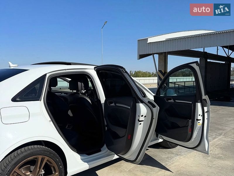 Седан Audi A3 2015 в Полтаві
