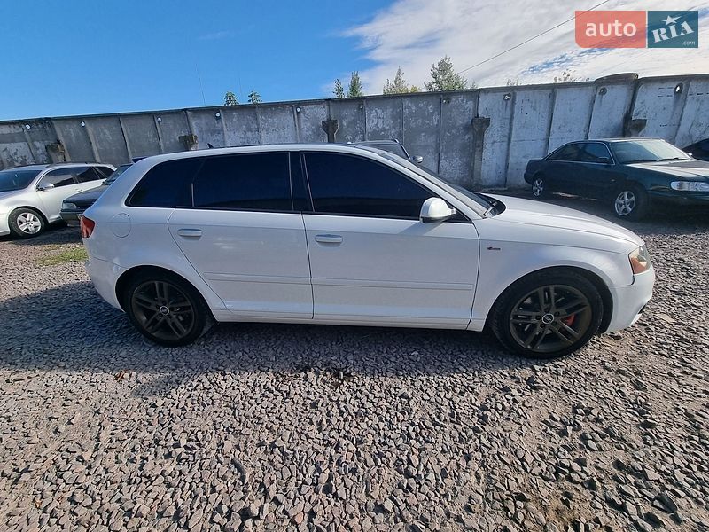 Хэтчбек Audi A3 2011 в Кременце