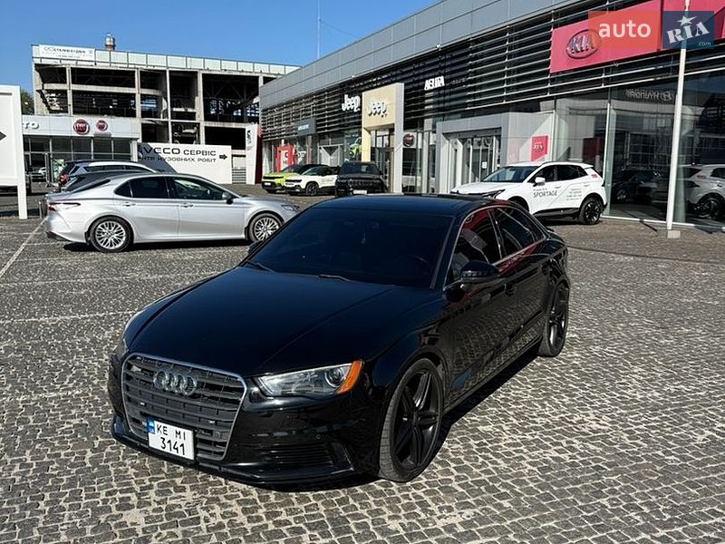 Седан Audi A3 2015 в Днепре