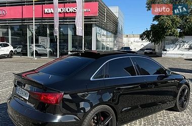 Седан Audi A3 2015 в Днепре