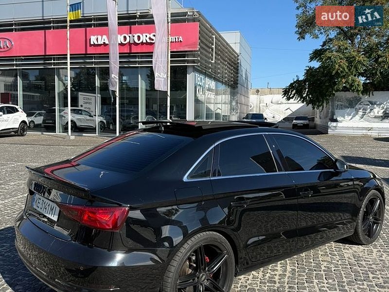 Седан Audi A3 2015 в Днепре