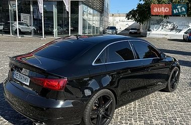 Седан Audi A3 2015 в Днепре