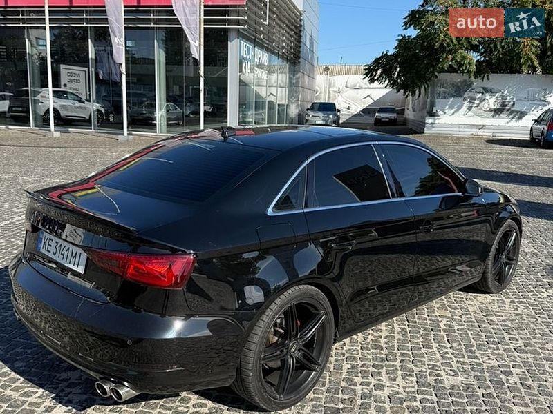 Седан Audi A3 2015 в Днепре