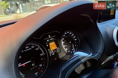 Хетчбек Audi A3 2016 в Львові