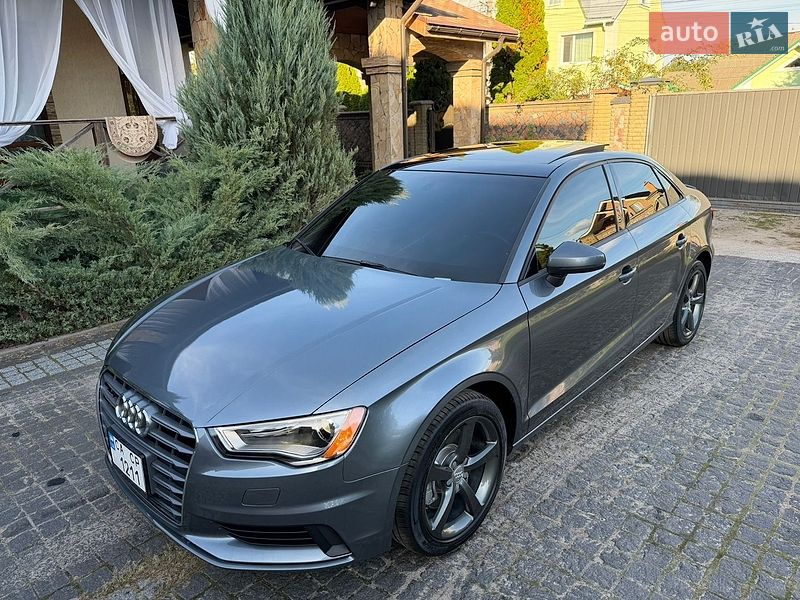 Седан Audi A3 2015 в Киеве