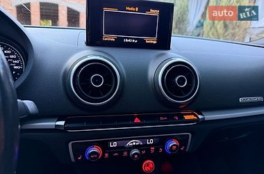 Седан Audi A3 2015 в Киеве