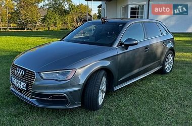 Хетчбек Audi A3 2016 в Седлище