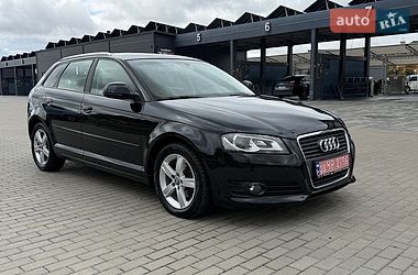 Хэтчбек Audi A3 2010 в Луцке