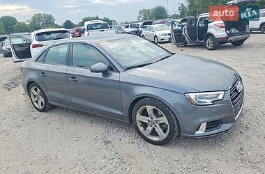 Седан Audi A3 2018 в Днепре