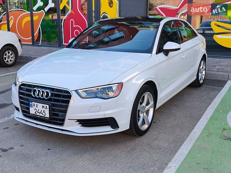 Седан Audi A3 2015 в Киеве