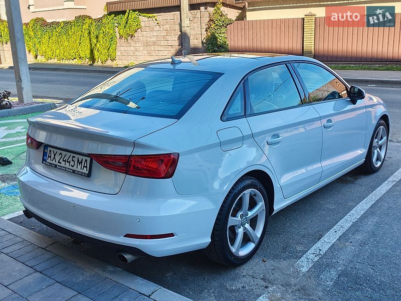 Седан Audi A3 2015 в Києві