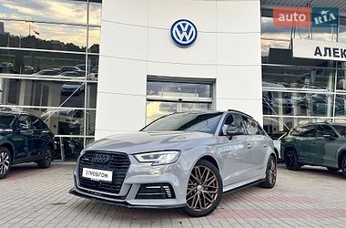 Хэтчбек Audi A3 2017 в Львове