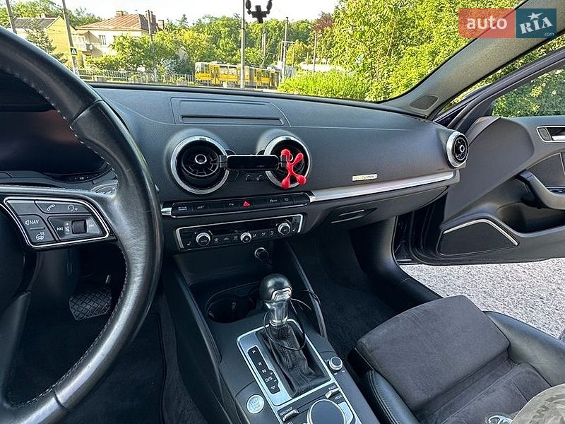 Хетчбек Audi A3 2018 в Львові
