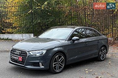 Седан Audi A3 2016 в Києві