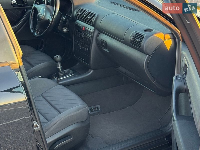 Хетчбек Audi A3 2001 в Чернівцях