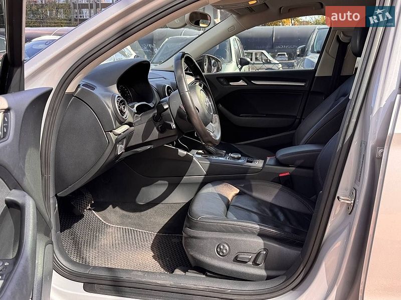 Седан Audi A3 2015 в Киеве