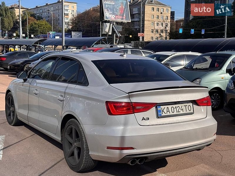 Седан Audi A3 2015 в Киеве