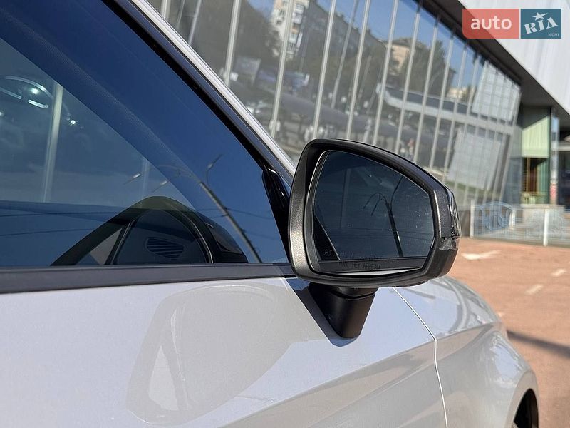 Седан Audi A3 2015 в Киеве