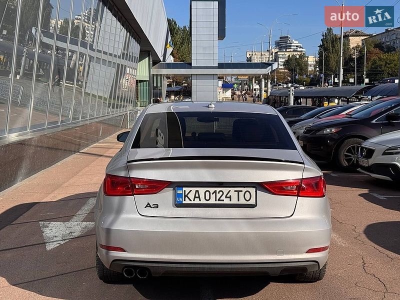 Седан Audi A3 2015 в Киеве