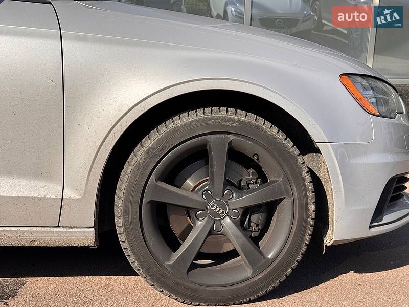 Седан Audi A3 2015 в Киеве