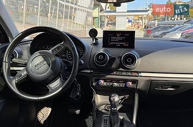Седан Audi A3 2015 в Киеве