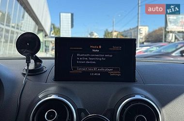Седан Audi A3 2015 в Киеве