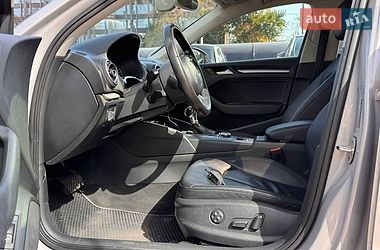 Седан Audi A3 2015 в Киеве