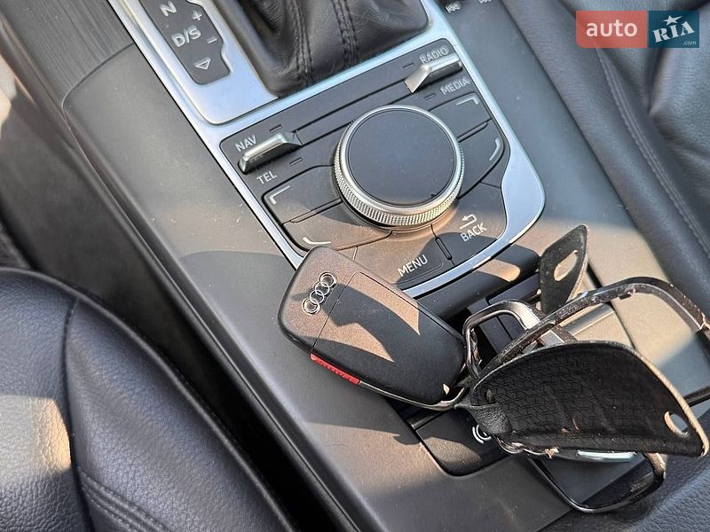Седан Audi A3 2015 в Киеве