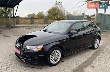 Хэтчбек Audi A3 2016 в Дубно