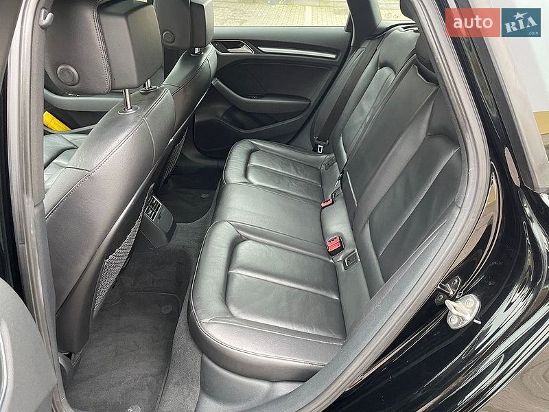 Хэтчбек Audi A3 2016 в Дубно